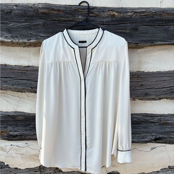 Ann Taylor Ivory Button Down Blouse with Black Trim - Picture 1 of 9